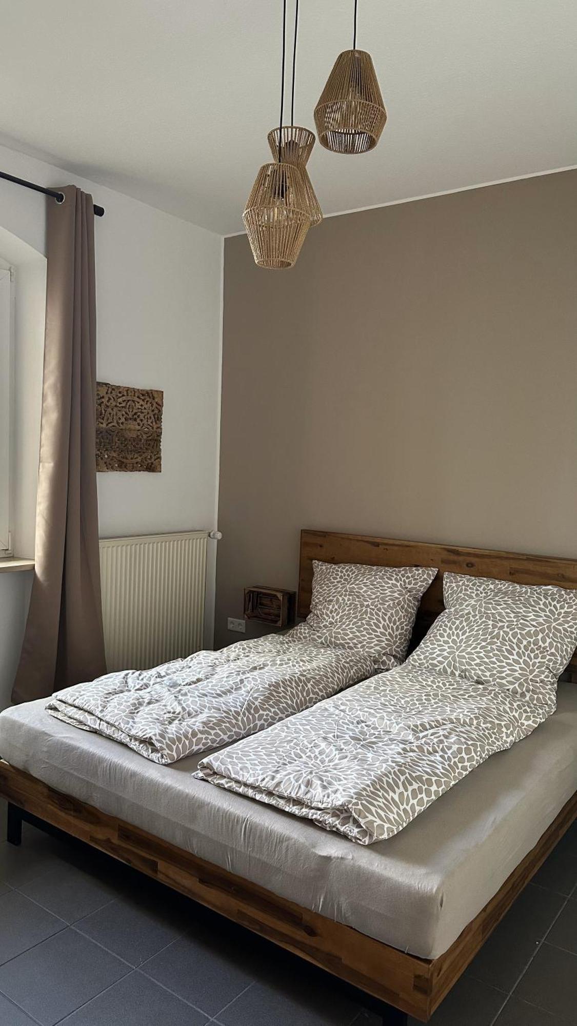 Apartment Upperroom - *